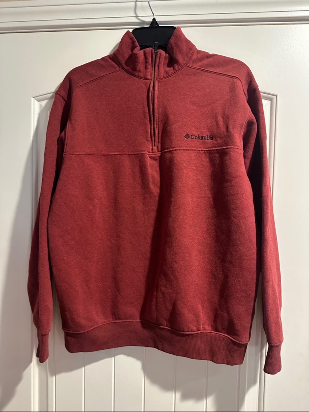 Columbia Men’s Deep Red Quarter-Zip Fleece Sweatshirt